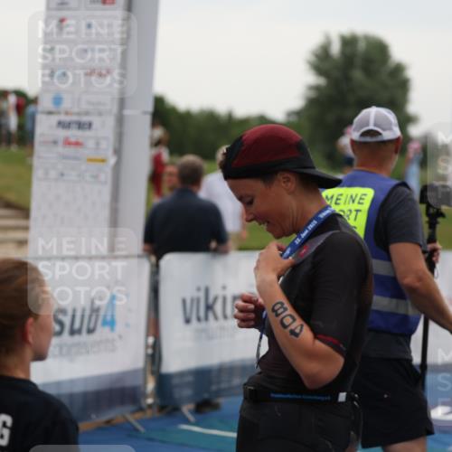 22.06.2025 - Viking Triathlon Yannick Fuchs http://msf.ph/oto/8075645 22.06.2025 16:15:03 Ziel  meine-sportfotos.de