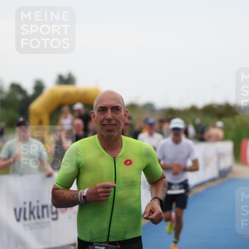 22.06.2025 - Viking Triathlon Yannick Fuchs http://msf.ph/oto/8075728 22.06.2025 16:16:54 Ziel 263, 459 meine-sportfotos.de