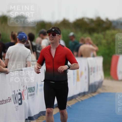 22.06.2025 - Viking Triathlon Yannick Fuchs http://msf.ph/oto/8075750 22.06.2025 16:17:12 Ziel 106 meine-sportfotos.de