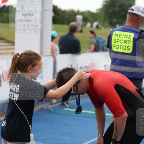 22.06.2025 - Viking Triathlon Yannick Fuchs http://msf.ph/oto/8075775 22.06.2025 16:17:23 Ziel  meine-sportfotos.de