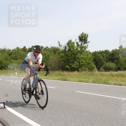 22.06.2025 - Viking Triathlon Yannick Fuchs http://msf.ph/oto/8075835 22.06.2025 11:51:49 Radfahren 165, 251, 498, 614 meine-sportfotos.de