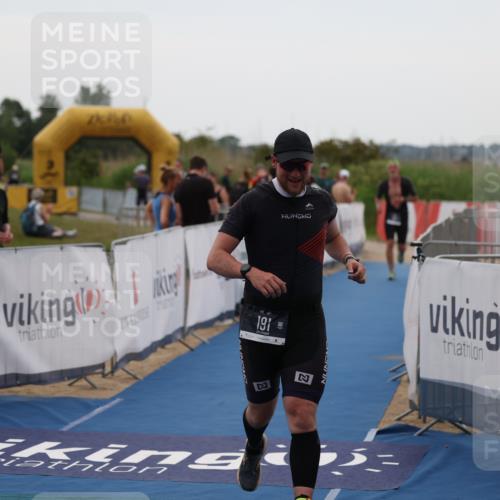 22.06.2025 - Viking Triathlon Yannick Fuchs http://msf.ph/oto/8075872 22.06.2025 16:19:43 Ziel 191, 372 meine-sportfotos.de