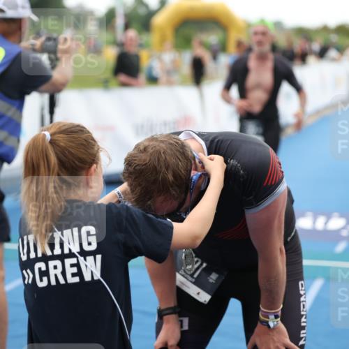22.06.2025 - Viking Triathlon Yannick Fuchs http://msf.ph/oto/8075881 22.06.2025 16:19:49 Ziel 372 meine-sportfotos.de
