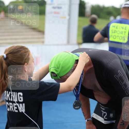 22.06.2025 - Viking Triathlon Yannick Fuchs http://msf.ph/oto/8075890 22.06.2025 16:19:54 Ziel 372 meine-sportfotos.de