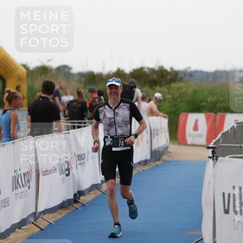 22.06.2025 - Viking Triathlon Yannick Fuchs http://msf.ph/oto/8075951 22.06.2025 16:20:32 Ziel 74, 131 meine-sportfotos.de
