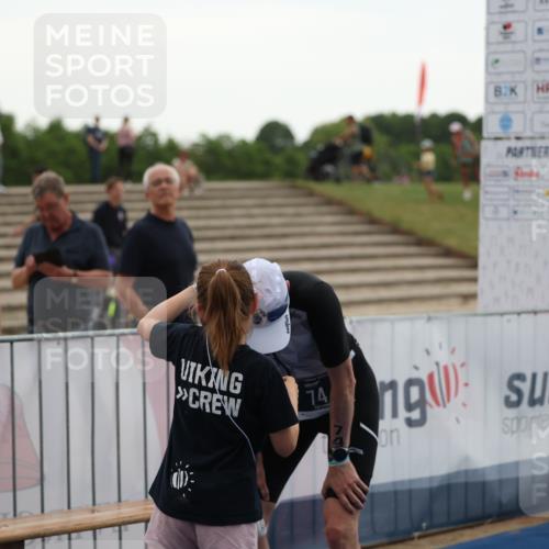 22.06.2025 - Viking Triathlon Yannick Fuchs http://msf.ph/oto/8075972 22.06.2025 16:20:40 Ziel  meine-sportfotos.de