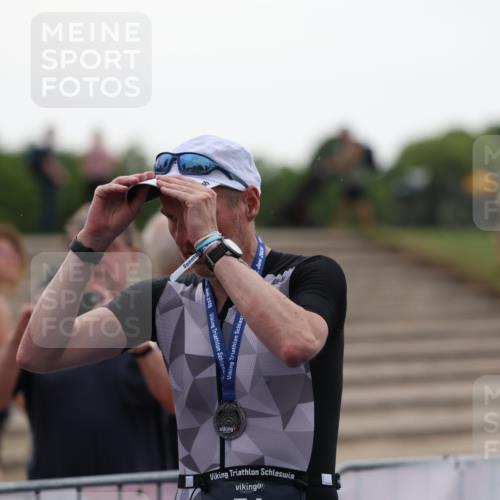 22.06.2025 - Viking Triathlon Yannick Fuchs http://msf.ph/oto/8075982 22.06.2025 16:20:43 Ziel  meine-sportfotos.de
