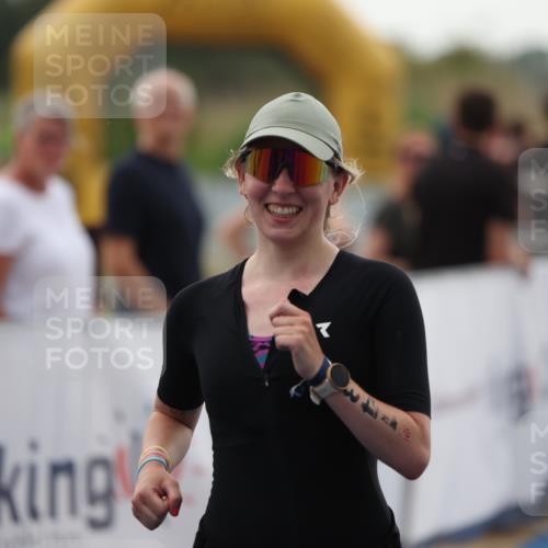 22.06.2025 - Viking Triathlon Yannick Fuchs http://msf.ph/oto/8076029 22.06.2025 16:21:32 Ziel 143 meine-sportfotos.de
