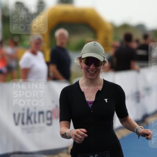 22.06.2025 - Viking Triathlon Yannick Fuchs http://msf.ph/oto/8076031 22.06.2025 16:21:32 Ziel 143 meine-sportfotos.de