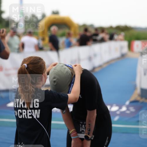 22.06.2025 - Viking Triathlon Yannick Fuchs http://msf.ph/oto/8076040 22.06.2025 16:21:36 Ziel 143 meine-sportfotos.de