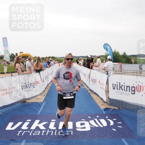 22.06.2025 - Viking Triathlon MichiJ http://msf.ph/oto/8076163 22.06.2025 15:54:19 Ziel 43, 241 meine-sportfotos.de