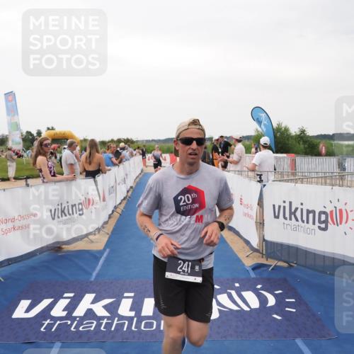 22.06.2025 - Viking Triathlon MichiJ http://msf.ph/oto/8076178 22.06.2025 15:54:19 Ziel 43, 241 meine-sportfotos.de