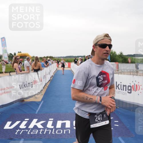 22.06.2025 - Viking Triathlon MichiJ http://msf.ph/oto/8076190 22.06.2025 15:54:20 Ziel 43, 241 meine-sportfotos.de