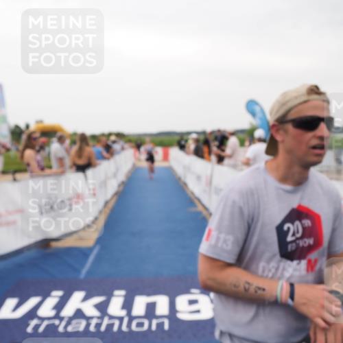 22.06.2025 - Viking Triathlon MichiJ http://msf.ph/oto/8076195 22.06.2025 15:54:20 Ziel 43, 241 meine-sportfotos.de