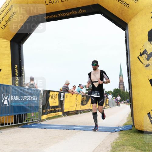 22.06.2025 - Viking Triathlon H.Heesch http://msf.ph/oto/8076199 22.06.2025 14:49:29 Laufen 176, 310, 331 meine-sportfotos.de
