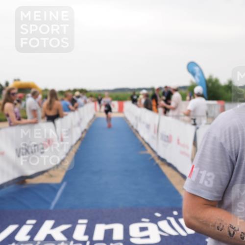 22.06.2025 - Viking Triathlon MichiJ http://msf.ph/oto/8076200 22.06.2025 15:54:20 Ziel 43, 241 meine-sportfotos.de