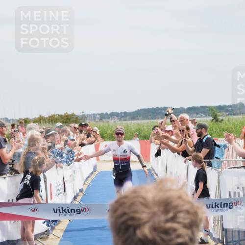 22.06.2025 - Viking Triathlon MichiJ http://msf.ph/oto/8076214 22.06.2025 13:47:03 Ziel 4 meine-sportfotos.de