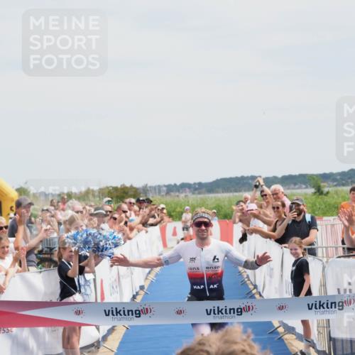 22.06.2025 - Viking Triathlon MichiJ http://msf.ph/oto/8076272 22.06.2025 13:47:05 Ziel 4 meine-sportfotos.de