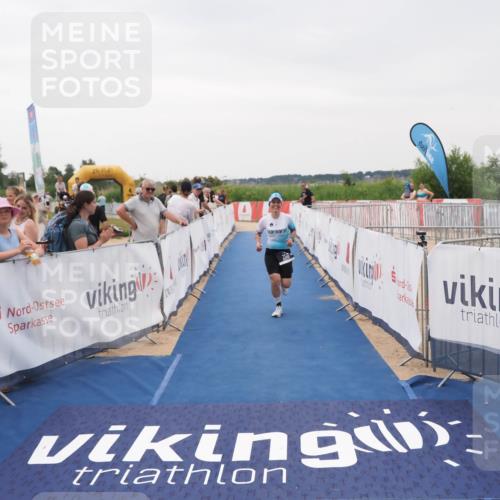 22.06.2025 - Viking Triathlon MichiJ http://msf.ph/oto/8076318 22.06.2025 16:02:06 Ziel 256 meine-sportfotos.de