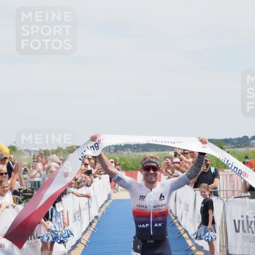 22.06.2025 - Viking Triathlon MichiJ http://msf.ph/oto/8076339 22.06.2025 13:47:06 Ziel 4 meine-sportfotos.de