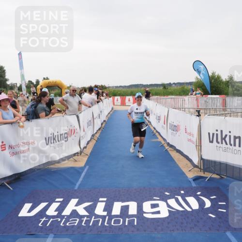 22.06.2025 - Viking Triathlon MichiJ http://msf.ph/oto/8076351 22.06.2025 16:02:06 Ziel 256 meine-sportfotos.de
