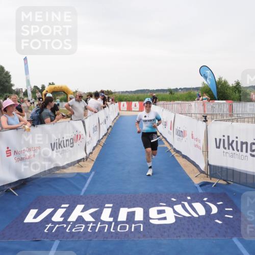22.06.2025 - Viking Triathlon MichiJ http://msf.ph/oto/8076370 22.06.2025 16:02:07 Ziel 256 meine-sportfotos.de