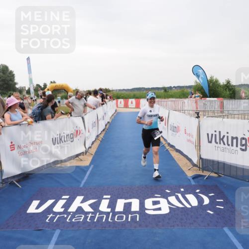 22.06.2025 - Viking Triathlon MichiJ http://msf.ph/oto/8076387 22.06.2025 16:02:07 Ziel 256 meine-sportfotos.de