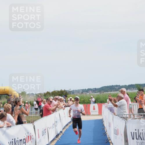22.06.2025 - Viking Triathlon MichiJ http://msf.ph/oto/8076390 22.06.2025 13:55:35 Ziel 521 meine-sportfotos.de