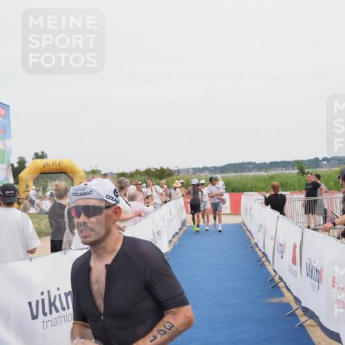22.06.2025 - Viking Triathlon MichiJ http://msf.ph/oto/8076392 22.06.2025 14:33:58 Ziel 341, 662 meine-sportfotos.de