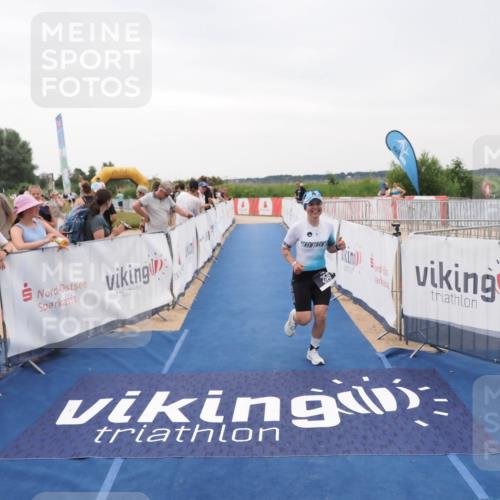 22.06.2025 - Viking Triathlon MichiJ http://msf.ph/oto/8076397 22.06.2025 16:02:07 Ziel 256 meine-sportfotos.de