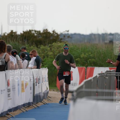 22.06.2025 - Viking Triathlon Yannick Fuchs http://msf.ph/oto/8076468 22.06.2025 16:23:13 Ziel  meine-sportfotos.de