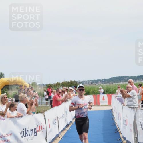 22.06.2025 - Viking Triathlon MichiJ http://msf.ph/oto/8076497 22.06.2025 13:55:37 Ziel 521 meine-sportfotos.de