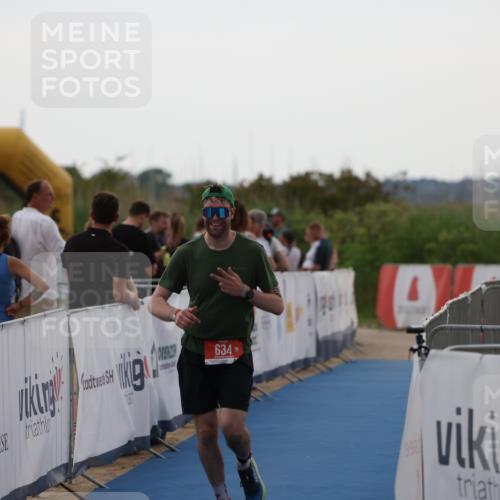 22.06.2025 - Viking Triathlon Yannick Fuchs http://msf.ph/oto/8076528 22.06.2025 16:23:19 Ziel 634 meine-sportfotos.de