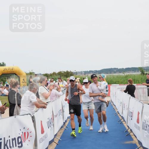 22.06.2025 - Viking Triathlon MichiJ http://msf.ph/oto/8076590 22.06.2025 14:34:02 Ziel 662 meine-sportfotos.de