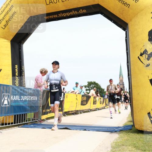22.06.2025 - Viking Triathlon H.Heesch http://msf.ph/oto/8076601 22.06.2025 14:17:17 Laufen 115, 135, 238, 388, 464 meine-sportfotos.de