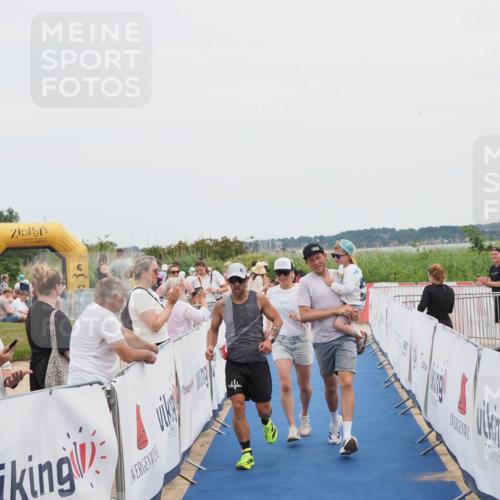 22.06.2025 - Viking Triathlon MichiJ http://msf.ph/oto/8076602 22.06.2025 14:34:02 Ziel 662 meine-sportfotos.de