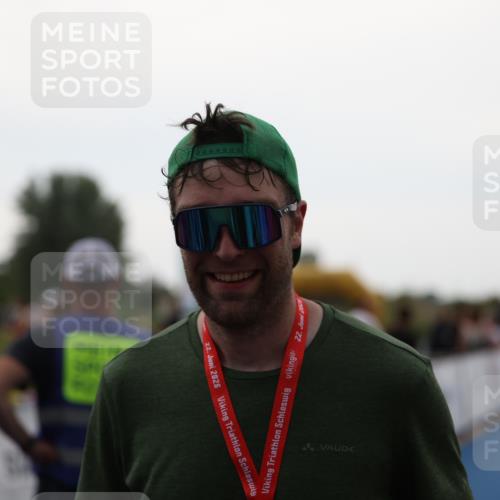 22.06.2025 - Viking Triathlon Yannick Fuchs http://msf.ph/oto/8076607 22.06.2025 16:23:31 Ziel  meine-sportfotos.de