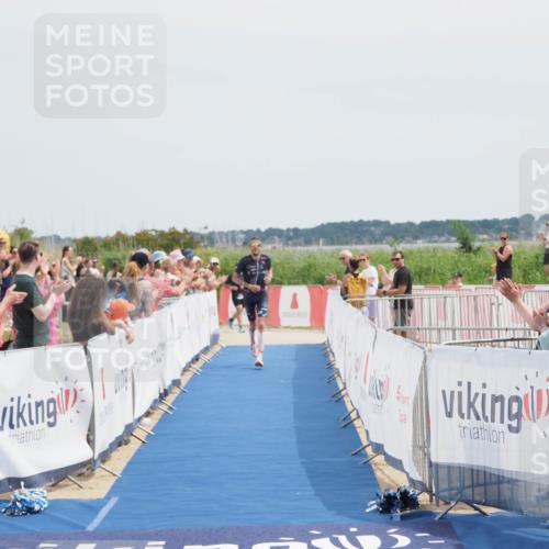 22.06.2025 - Viking Triathlon MichiJ http://msf.ph/oto/8076610 22.06.2025 14:03:21 Ziel 557 meine-sportfotos.de