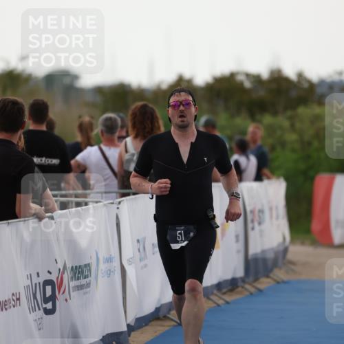 22.06.2025 - Viking Triathlon Yannick Fuchs http://msf.ph/oto/8076629 22.06.2025 16:24:30 Ziel 51 meine-sportfotos.de