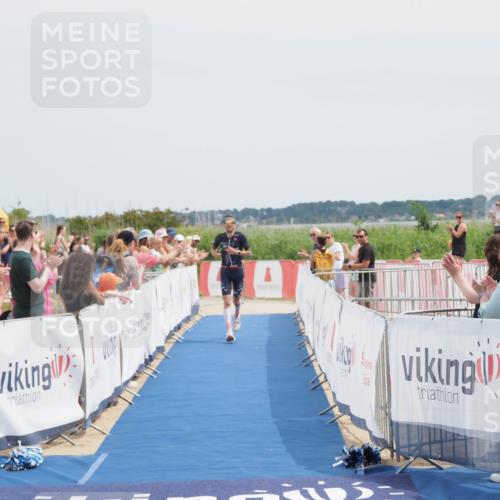 22.06.2025 - Viking Triathlon MichiJ http://msf.ph/oto/8076636 22.06.2025 14:03:21 Ziel 557 meine-sportfotos.de