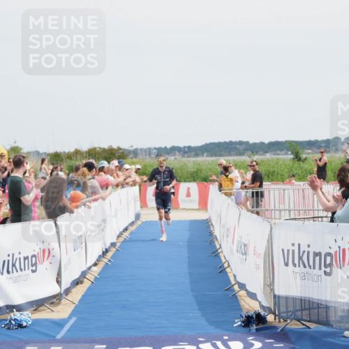 22.06.2025 - Viking Triathlon MichiJ http://msf.ph/oto/8076648 22.06.2025 14:03:21 Ziel 557 meine-sportfotos.de