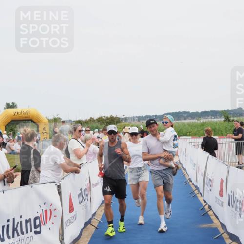 22.06.2025 - Viking Triathlon MichiJ http://msf.ph/oto/8076649 22.06.2025 14:34:03 Ziel 662 meine-sportfotos.de