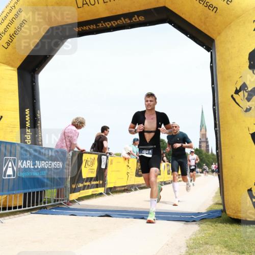 22.06.2025 - Viking Triathlon H.Heesch http://msf.ph/oto/8076650 22.06.2025 14:17:24 Laufen 40, 203, 238, 431, 464, 635 meine-sportfotos.de