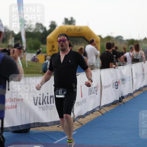 22.06.2025 - Viking Triathlon Yannick Fuchs http://msf.ph/oto/8076657 22.06.2025 16:24:32 Ziel 51 meine-sportfotos.de