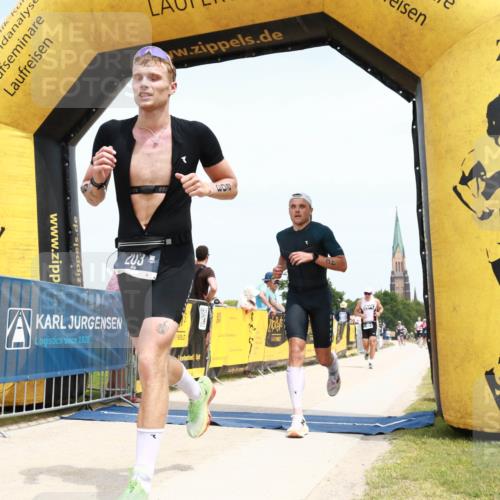 22.06.2025 - Viking Triathlon H.Heesch http://msf.ph/oto/8076659 22.06.2025 14:17:25 Laufen 40, 203, 238, 431, 464, 635 meine-sportfotos.de