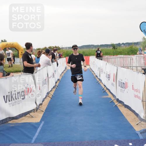 22.06.2025 - Viking Triathlon MichiJ http://msf.ph/oto/8076663 22.06.2025 16:02:27 Ziel 479 meine-sportfotos.de