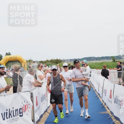22.06.2025 - Viking Triathlon MichiJ http://msf.ph/oto/8076665 22.06.2025 14:34:03 Ziel 662 meine-sportfotos.de
