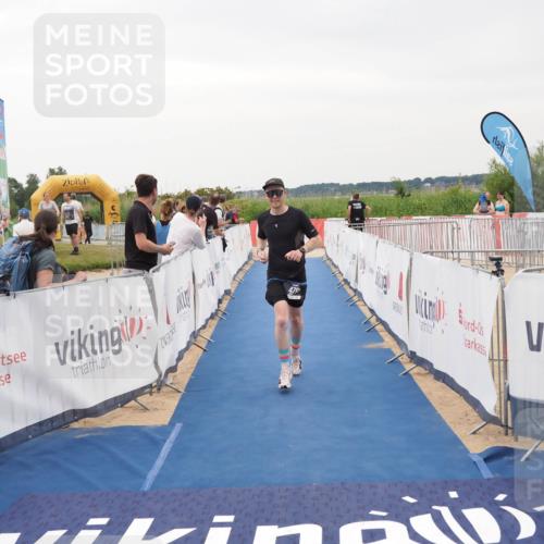 22.06.2025 - Viking Triathlon MichiJ http://msf.ph/oto/8076684 22.06.2025 16:02:27 Ziel 479 meine-sportfotos.de