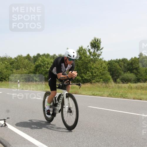 22.06.2025 - Viking Triathlon Yannick Fuchs http://msf.ph/oto/8076685 22.06.2025 11:57:59 Radfahren 5, 219, 271, 284, 294, 343, 429 meine-sportfotos.de