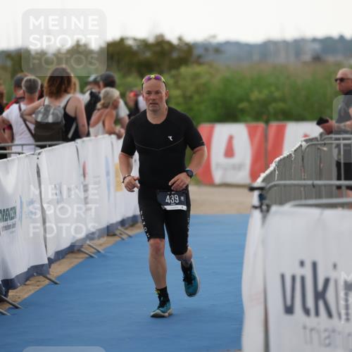 22.06.2025 - Viking Triathlon Yannick Fuchs http://msf.ph/oto/8076717 22.06.2025 16:25:22 Ziel 439 meine-sportfotos.de